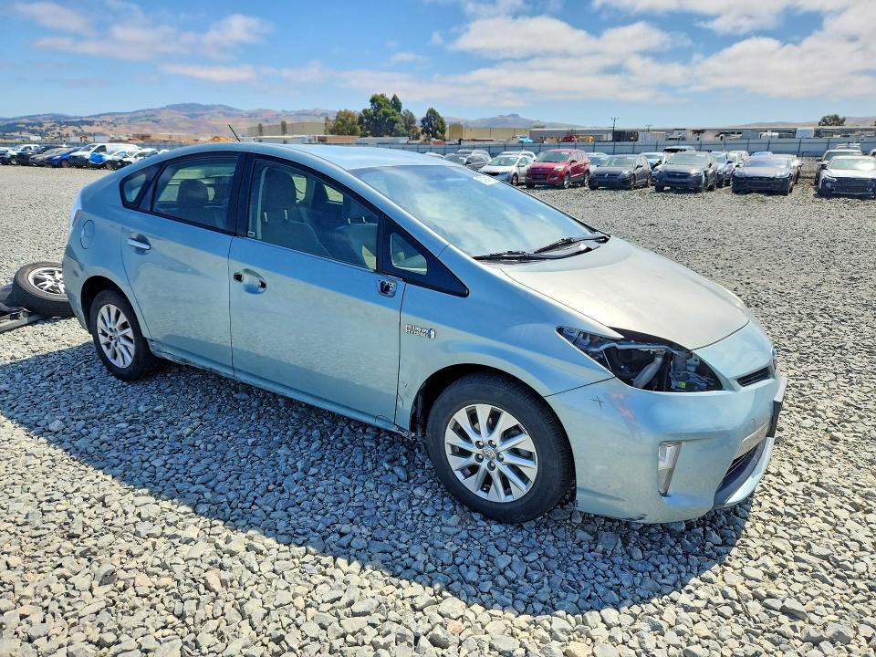 2012 Toyota Prius VIN JTDKN3DP1C3024460 COPART salvage auction — VANDALISM, Ca - Salvage Certificate, sold $4,750 on 2026-07-16 (photo 4)
