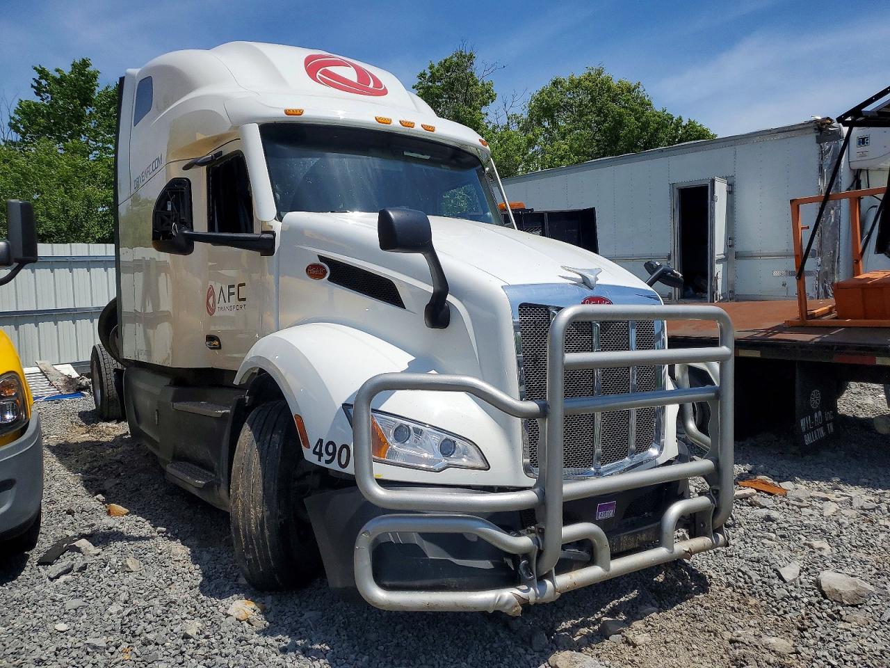 2025 Peterbilt 579 VIN 1XPBD49X3SD729642 — COPART salvage auction photo