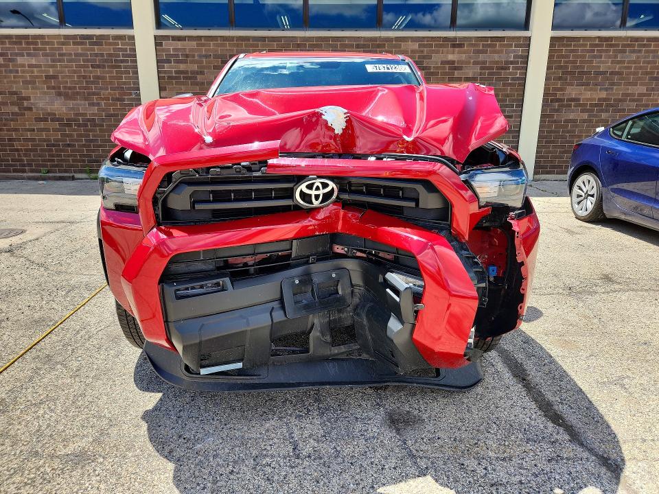 2025 Toyota 4runner VIN JTEVA5BR3S5030753 COPART salvage auction — FRONT END, IL - JUNKING CERT OF A VEHICLE, sold $13,700 on 2026-07-20 (photo 5)