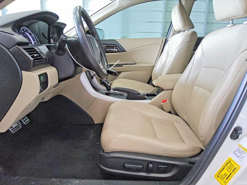 2015 Honda Accord VIN 1HGCR3F87FA034622 COPART salvage auction — MINOR DENT/SCRATCHES, Fl - Certificate Of Title, sold $5,700 on 2026-07-09 (photo 7)