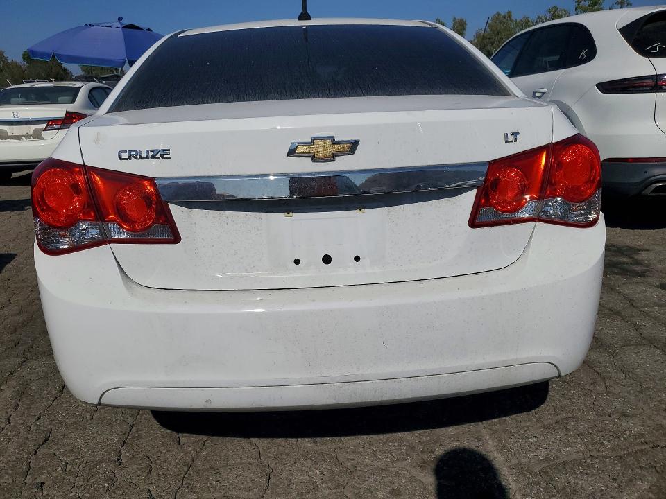 2014 Chevrolet Cruze VIN 1G1PC5SB3E7214568 COPART salvage auction — MINOR DENT/SCRATCHES, Ca - Dis/Dlr/Exp Only Clean Title, sold $400 on 2026-07-09 (photo 6)