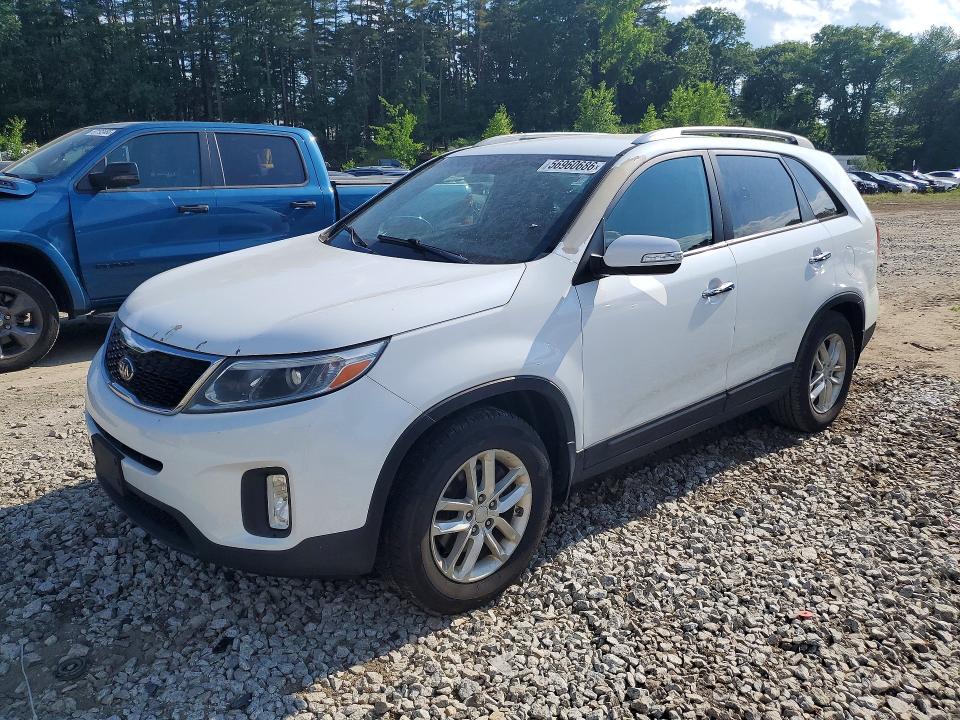 2015 Kia Sorento VIN 5XYKT4A79FG585599 COPART salvage auction — MINOR DENT/SCRATCHES, Ri - Certificate Of Title (P), sold $2,800 on 2026-07-30 (photo 1)