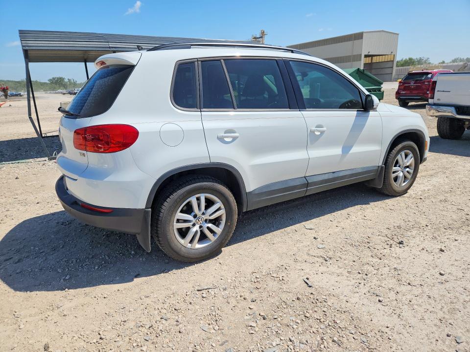 2017 Volkswagen VIN WVGAV7AX5HK026552 COPART salvage auction — HAIL, Mo - Dealer Only Clean Title, sold $1,500 on 2026-07-14 (photo 3)