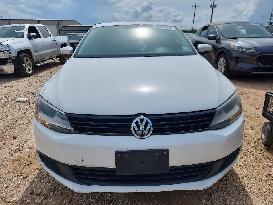 2012 Volkswagen Jetta VIN 3VWDX7AJXCM324181 COPART salvage auction — REAR END, Tx - Salvage Vehicle Title, sold $1,900 on 2026-07-09 (photo 5)