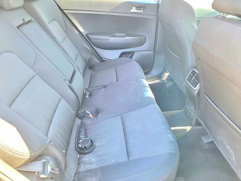 2018 Kia Sportage VIN KNDPMCAC9J7452812 COPART salvage auction — MECHANICAL, On - Permit No Brand - Unfit (P), sold $4,000 on 2026-07-14 (photo 6)