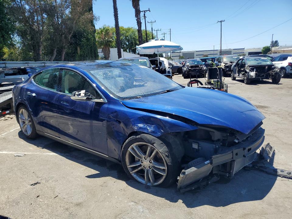 2015 Tesla Model s VIN 5YJSA1E20FF114287 COPART salvage auction — FRONT END, Ca - Certificate Of Title, sold $1,450 on 2026-07-07 (photo 4)