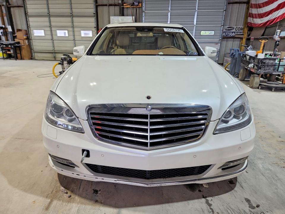 2010 Mercedes-benz S class VIN WDDNG9FB3AA302155 COPART salvage auction — HAIL, Mo - Certificate Of Title, sold $750 on 2026-07-08 (photo 5)