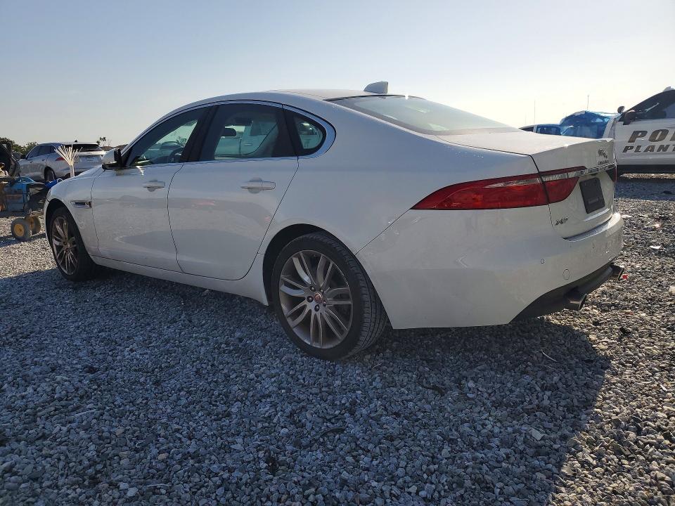 2016 Jaguar Xf VIN SAJBE4BV4GCY06332 COPART salvage auction — STRIPPED, Fl - Certificate Of Title, sold $3,050 on 2026-07-22 (photo 2)