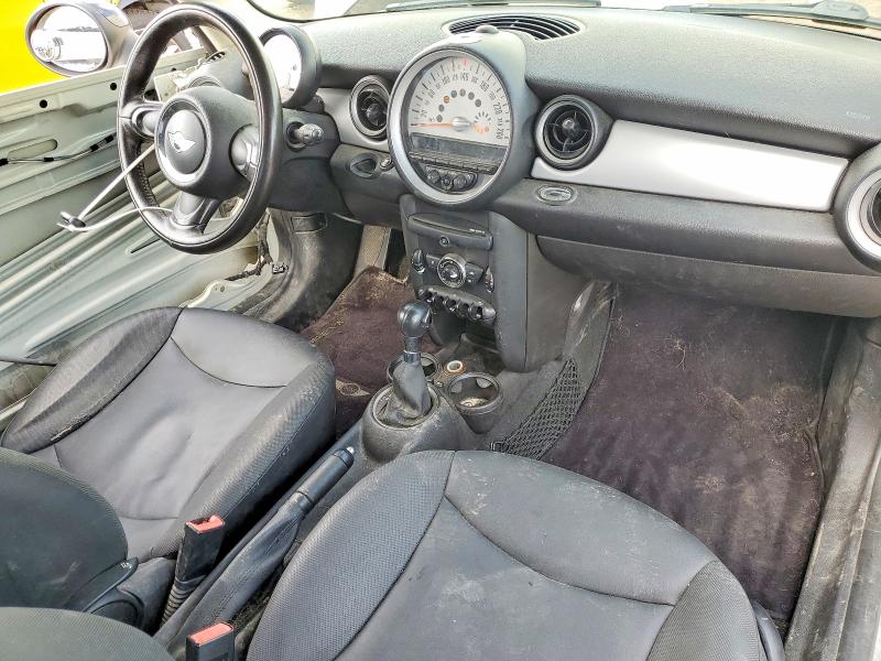2011 Mini VIN WMWSU3C57BT252753 COPART salvage auction — REAR END, On - Permit No Brand - Unfit, sold $400 on 2026-07-07 (photo 8)