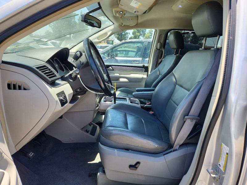 2009 Volkswagen Routan VIN 2V8HW54X79R560739 COPART salvage auction — MECHANICAL, CA - DIS/DLR/EXP ONLY CLEAN TITLE, sold $150 on 2026-07-09 (photo 7)