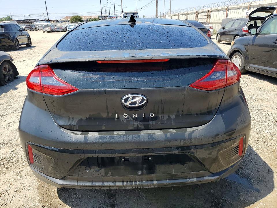 2017 Hyundai Ioniq VIN KMHC05LC4HU030229 COPART salvage auction — NORMAL WEAR, CA - DIS/DLR/EXP ONLY CLEAN TITLE, sold $925 on 2026-07-27 (photo 6)