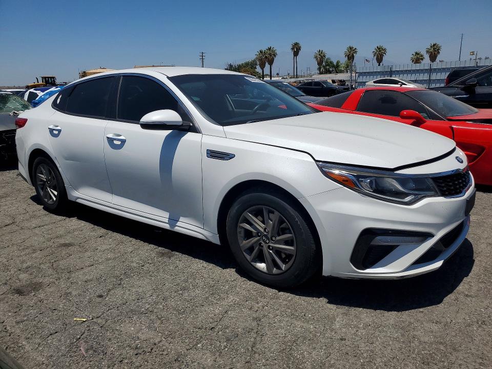 2019 Kia Optima VIN 5XXGT4L31KG322229 COPART salvage auction — MINOR DENT/SCRATCHES, Ca - Dis/Dlr/Exp Only Clean Title, sold $1,400 on 2026-07-02 (photo 4)