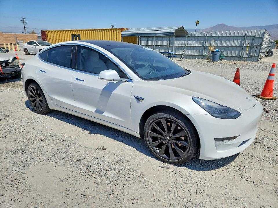2019 Tesla Model 3 VIN 5YJ3E1EA7KF486932 COPART salvage auction — UNDERCARRIAGE, CA - SALVAGE CERTIFICATE, sold $3,450 on 2026-07-22 (photo 4)