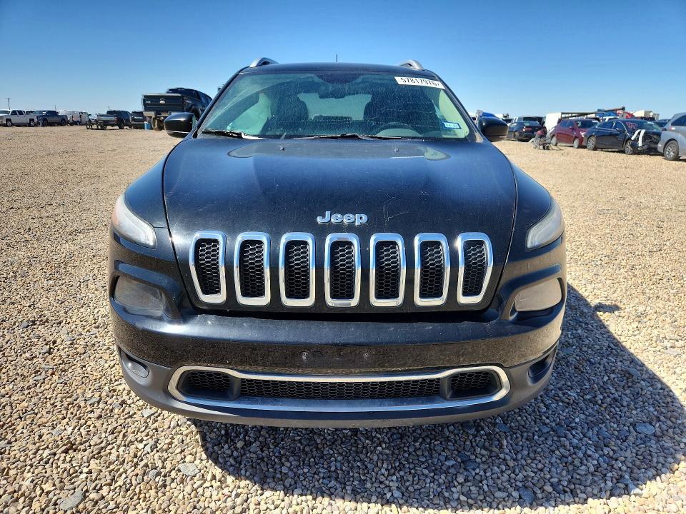 2017 Jeep Cherokee VIN 1C4PJMDB9HW536940 COPART salvage auction — SIDE, Tx - Salvage Vehicle Title, sold $2,400 on 2026-08-09 (photo 5)