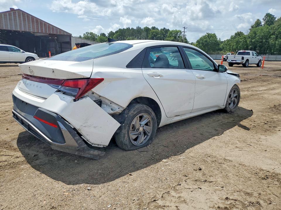 2024 Hyundai Elantra VIN KMHLL4DG7RU723476 COPART salvage auction — FRONT END, La - Cert Of Title-Salvage, sold $2,750 on 2026-07-02 (photo 3)