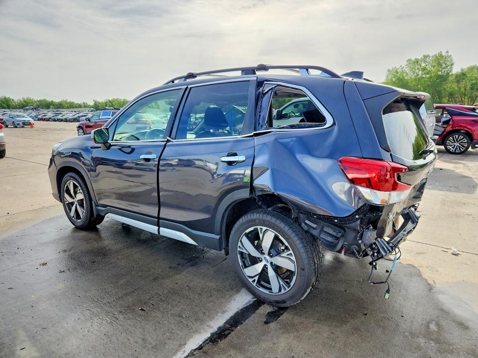 2019 Subaru Forester VIN JF2SKAWC5KH571743 COPART salvage auction — REAR END, Co - Public - Salvage Title, sold $3,350 on 2026-07-13 (photo 2)