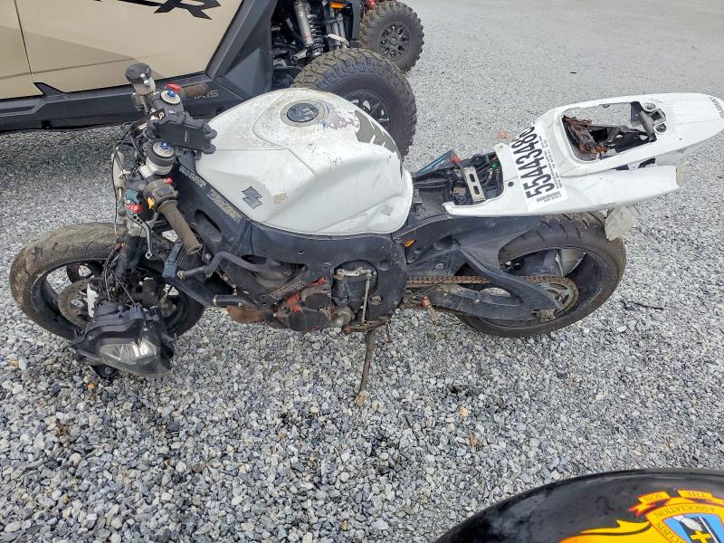 2007 Suzuki Gsx-r750 VIN JS1GR7KAX72113739 COPART salvage auction — FRONT END, LA - CERT OF TITLE-SALVAGE, sold $675 on 2026-07-02 (photo 3)