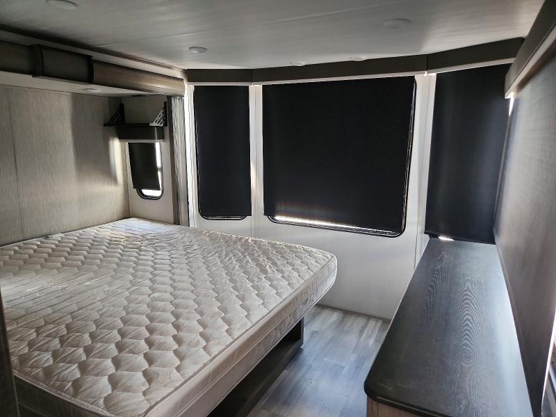 2024 Keystone rv Recreational vehicle (rv) VIN 4YDTHRU20RW260170 COPART salvage auction — WATER/FLOOD, WI - JUNKED VEHICLE BILL OF SALE, sold $29,500 on 2026-07-16 (photo 5)
