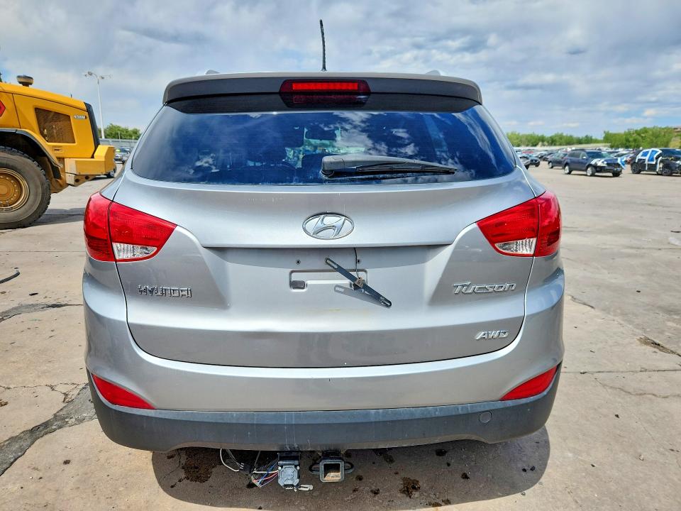 2011 Hyundai Tucson VIN KM8JUCAC1BU259428 COPART salvage auction — FRONT END, CO - PUBLIC - SALVAGE TITLE, sold $275 on 2026-07-29 (photo 6)