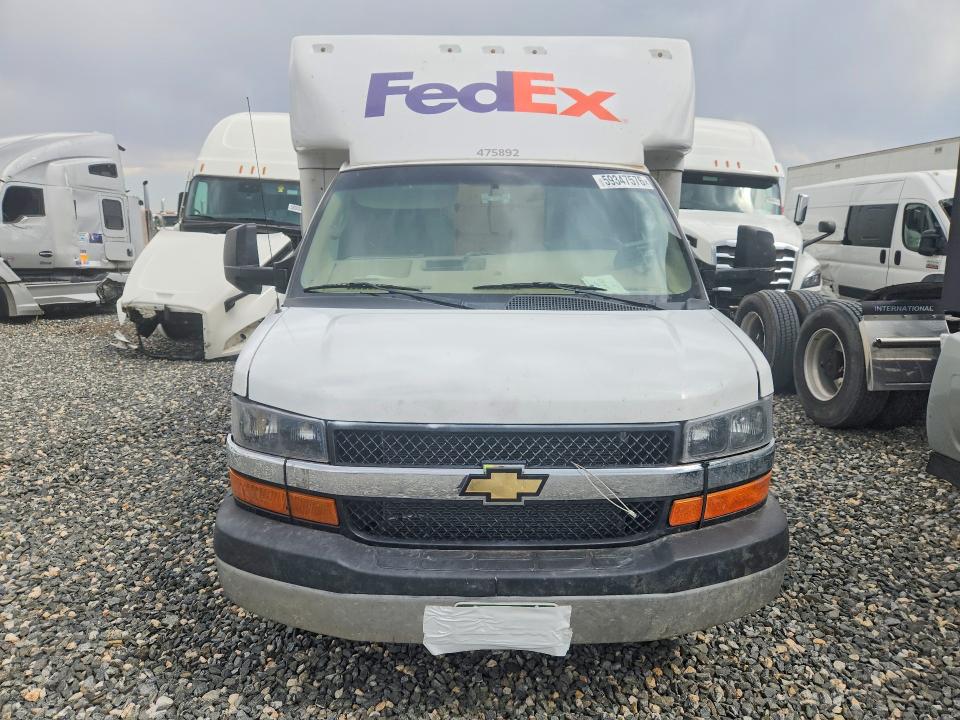 2022 Gmc Savana VIN 7GZ37TC7XNN001026 COPART salvage auction — MECHANICAL, CO - DIS/DLR/EXP ONLY CLEAN TITLE, sold $2,100 on 2026-07-20 (photo 5)