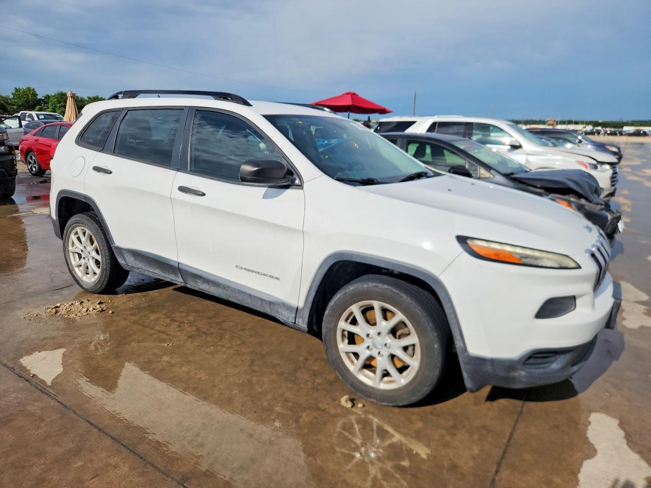2015 Jeep Cherokee VIN 1C4PJLABXFW761038 COPART salvage auction — Mechanical, TX - CERTIFICATE OF TITLE, sold $900 on 2026-07-06 (photo 4)