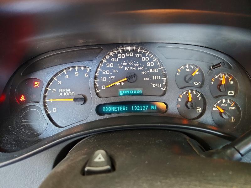 2005 Chevrolet Silverado 1500 VIN 2GCEC19T151282726 COPART salvage auction — FRONT END, Ca - Salvage Certificate, sold $2,500 on 2026-07-02 (photo 9)