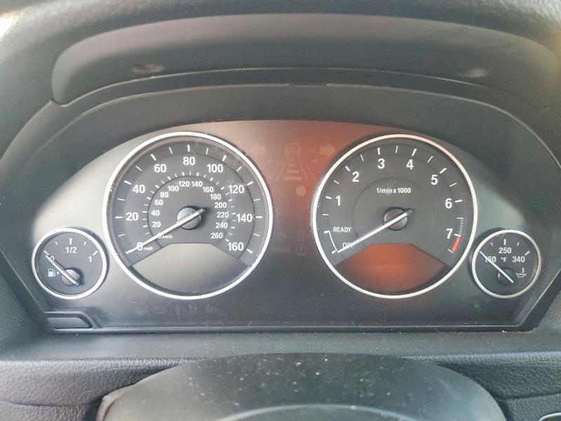 2013 BMW 3er VIN WBA3A5G54DNP21839 COPART salvage auction — FRONT END, Ia - Salvage W/Salvage History, sold $625 on 2026-07-10 (photo 9)