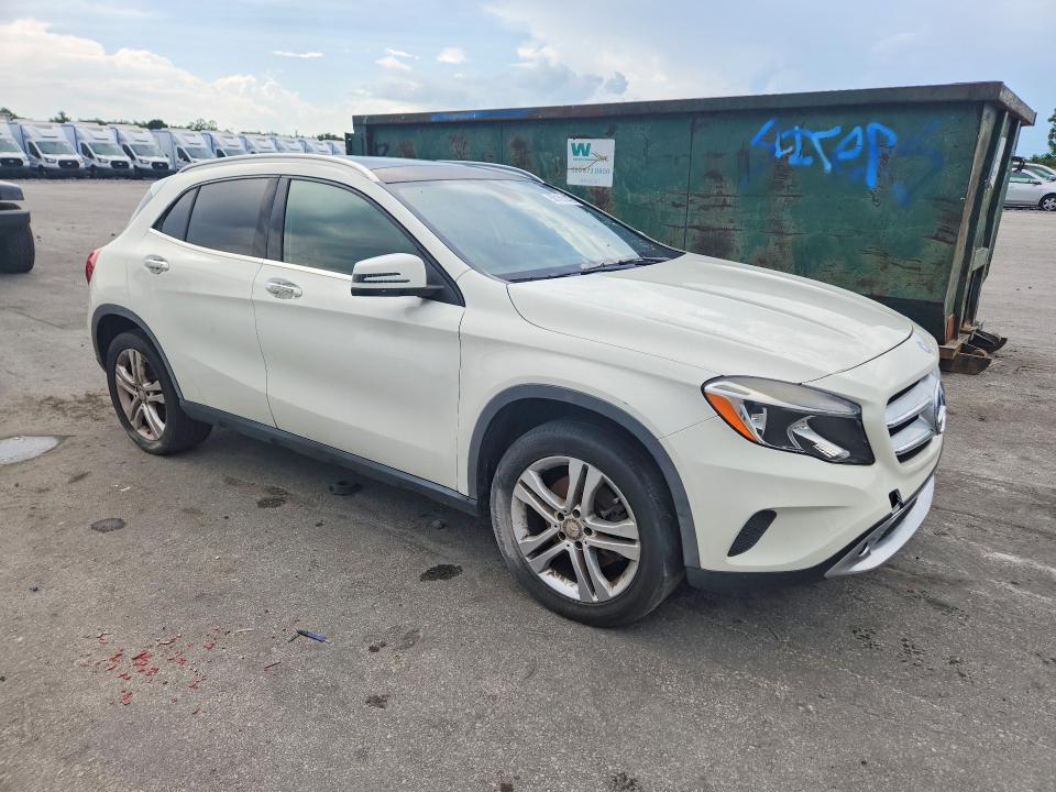 2016 Mercedes-benz Gla-klasse VIN WDCTG4GB6GJ201701 COPART salvage auction — MINOR DENT/SCRATCHES, In - Certificate Of Title, sold $4,100 on 2026-07-28 (photo 4)