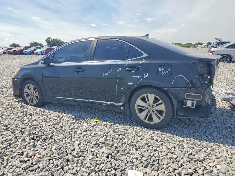 2011 Lexus Hs VIN JTHBB1BA4B2047116 COPART salvage auction — REAR END, Fl - Cert Of Title Slvg Rebuildable, sold $650 on 2026-07-10 (photo 2)