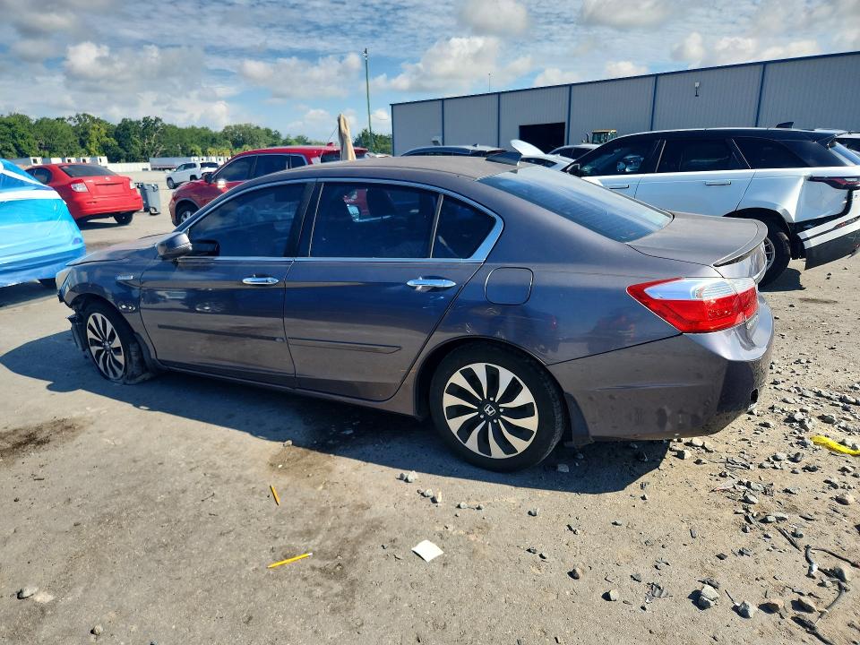 2014 Honda VIN 1HGCR6F71EA006984 COPART salvage auction — FRONT END, Fl - Certificate Of Title (P), sold $3,900 on 2026-07-28 (photo 2)