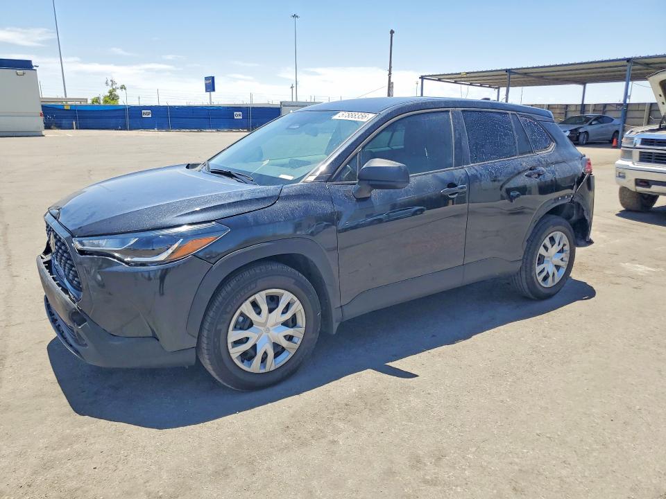 2025 Toyota Corolla cross VIN 7MUAAAAG2SV135523 — COPART salvage auction photo