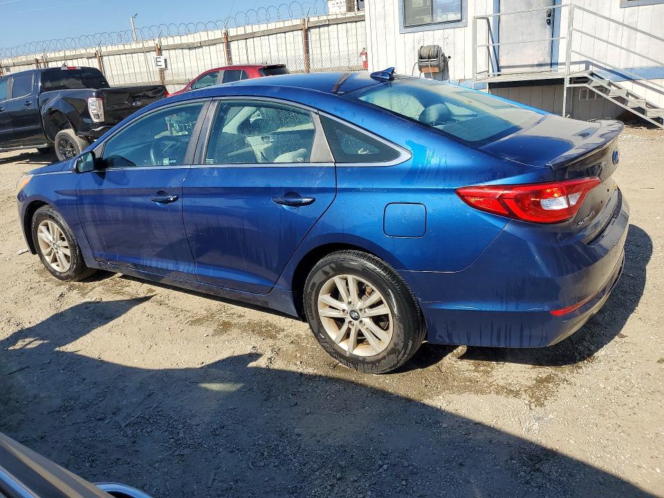 2015 Hyundai Sonata VIN 5NPE24AFXFH079487 COPART salvage auction — MINOR DENT/SCRATCHES, Ca - Dis/Dlr/Exp Only Clean Title, sold $575 on 2026-07-02 (photo 2)