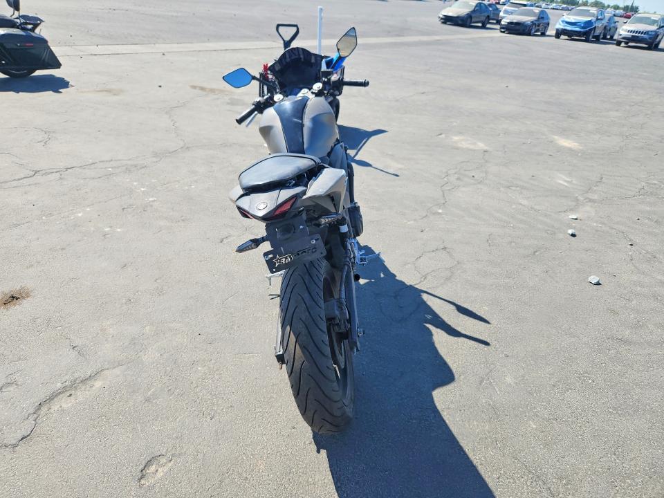 2016 Yamaha Yzfr3 VIN MH3RH06Y7GK010439 COPART salvage auction — SIDE, CA - SALVAGE CERTIFICATE, sold $90 on 2026-07-23 (photo 4)