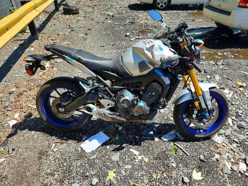 2015 Yamaha Fz09 VIN JYARN33E5FA008451 COPART salvage auction — FRONT END, Fl - Certificate Of Title, sold $2,600 on 2026-07-02 (photo 1)