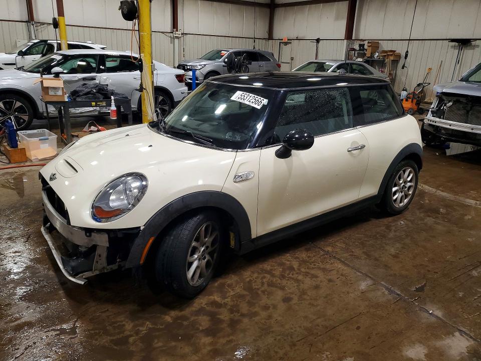 2015 Mini VIN WMWXP7C57F2A36503 COPART salvage auction — FRONT END, Pa - Certificate Of Salvage, sold $225 on 2026-08-14 (photo 1)
