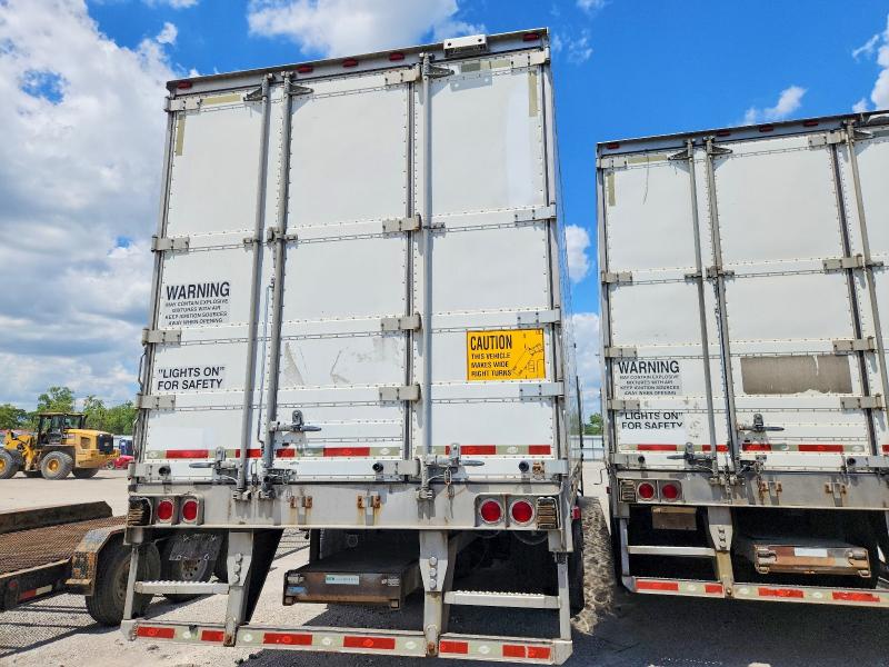 2015 Utility trailer VIN 1UYVS253XFM408605 COPART salvage auction — MINOR DENT/SCRATCHES, IL - CERTIFICATE OF TITLE (P), sold $1,250 on 2026-07-07 (photo 4)