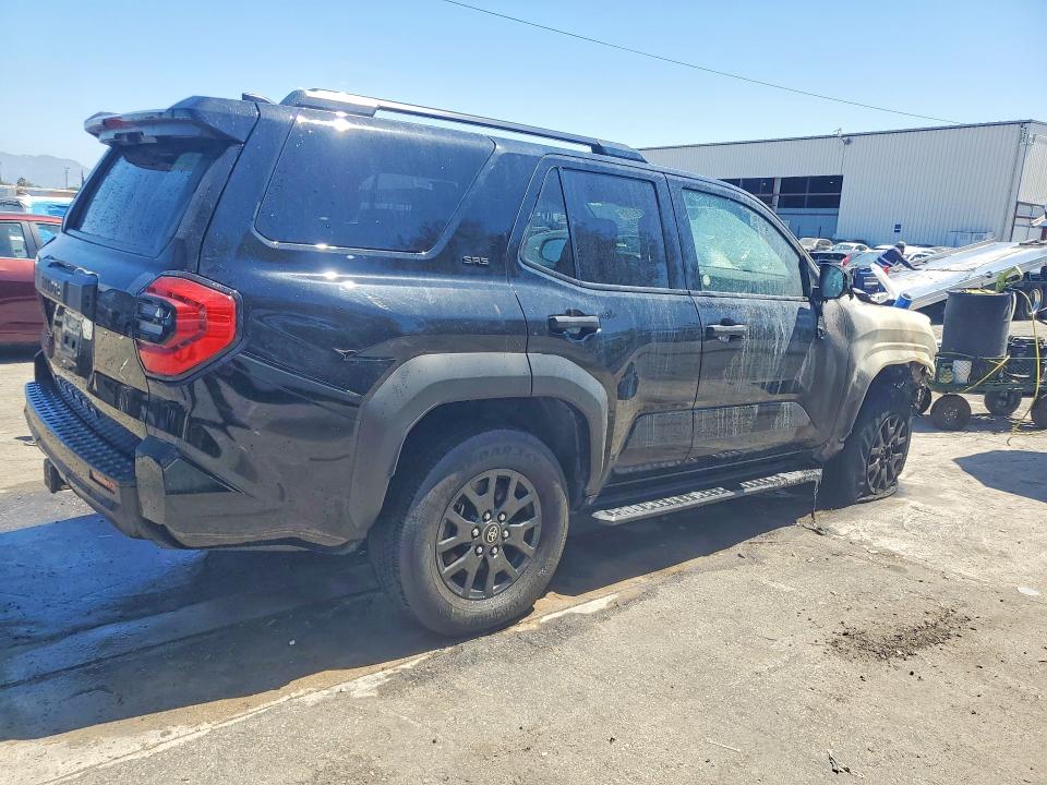 2025 Toyota 4runner VIN JTEVA5BR1S5038432 COPART salvage auction — BURN, AZ - CERT OF TITLE - SALVAGE, sold $13,500 on 2026-07-14 (photo 3)