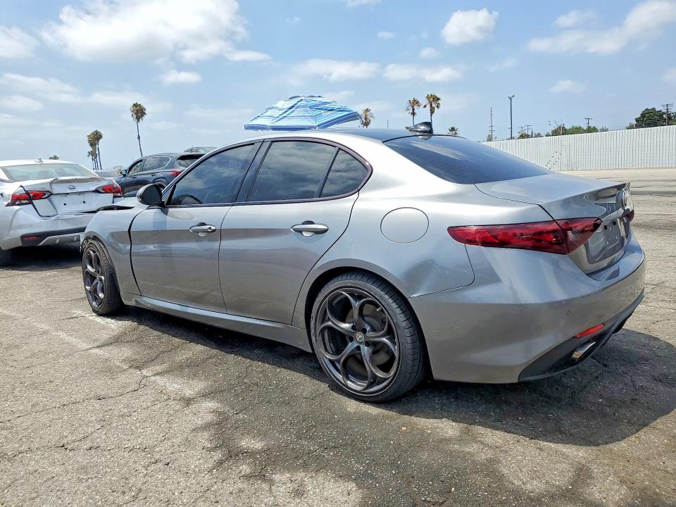 2018 Alfa romeo Giulia VIN ZARFAECN2J7583021 COPART salvage auction — FRONT END, Ca - Salvage Certificate, sold $925 on 2026-07-31 (photo 2)