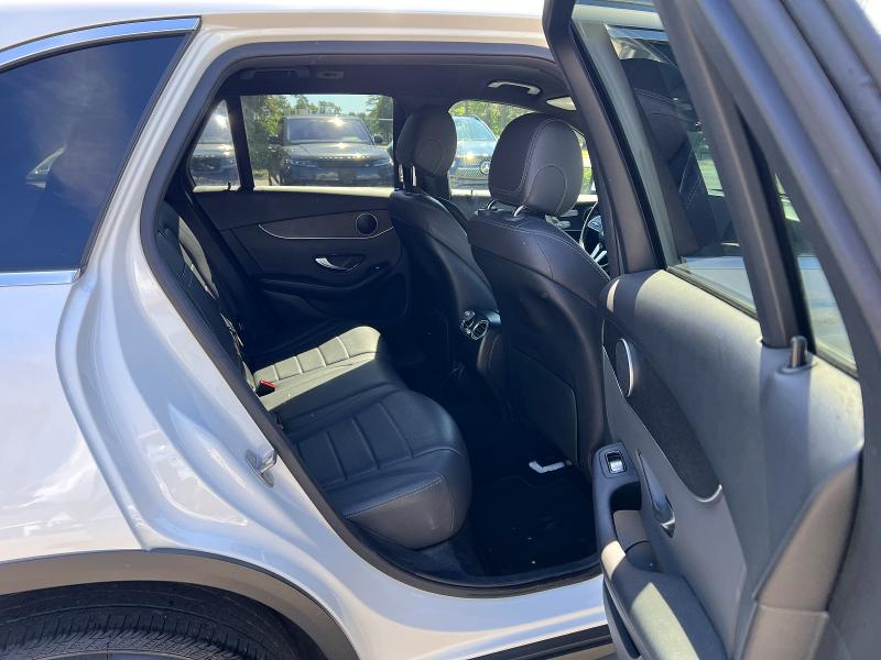 2020 Mercedes-benz Glc VIN WDC0G8DB0LF697011 COPART salvage auction — MINOR DENT/SCRATCHES, Salvage Title, sold $11,400 on 2026-08-12 (photo 6)