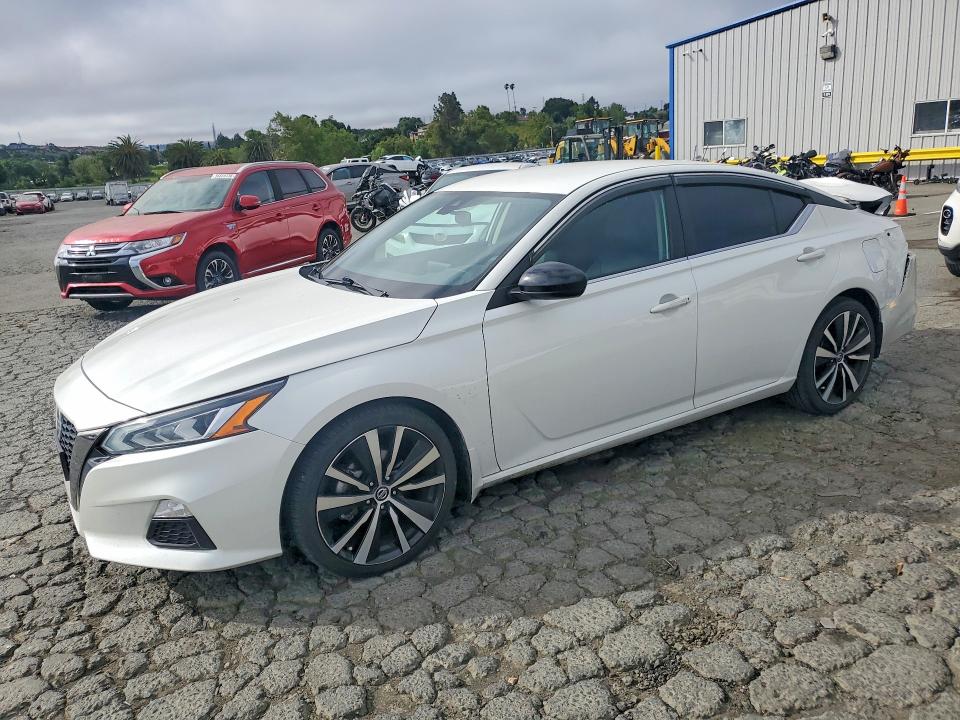 2022 Nissan Altima VIN 1N4BL4CV8NN339507 COPART salvage auction — REAR END, Ca - Salvage Certificate, sold $3,700 on 2026-07-31 (photo 1)