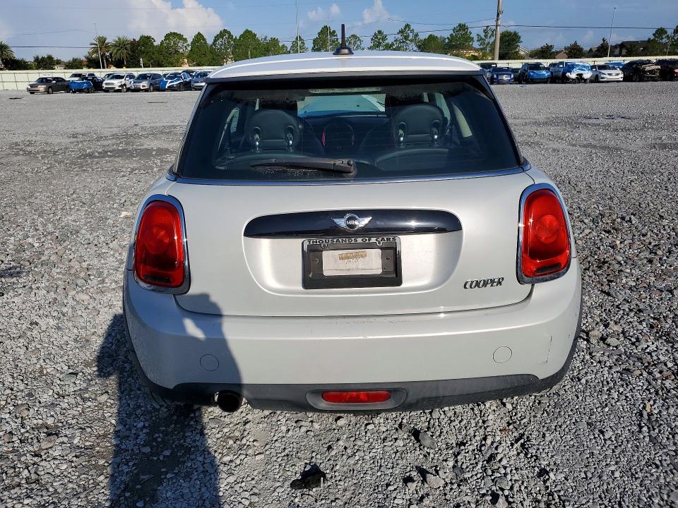 2016 Mini Cooper VIN WMWXP5C55G2D13476 COPART salvage auction — FRONT END, Fl - Cert Of Title Slvg Rebuildable, sold $625 on 2026-07-17 (photo 6)