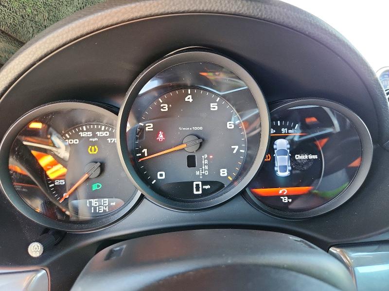 2018 Porsche Cayman VIN WP0AA2A85JK261146 COPART salvage auction — FRONT END, Co - Public - Salvage Title, sold $28,750 on 2026-07-20 (photo 9)