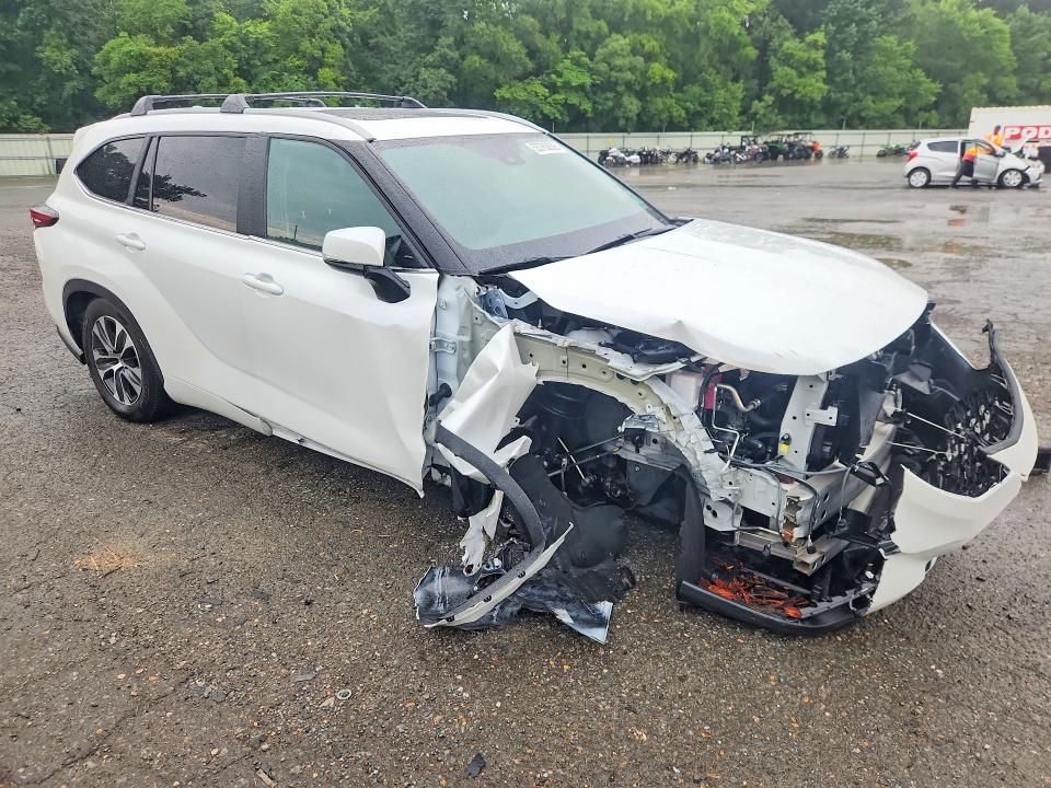 2024 Toyota VIN 5TDKDRAH6RS549279 COPART salvage auction — FRONT END, La - Cert Of Title-Salvage, sold $17,000 on 2026-07-02 (photo 4)