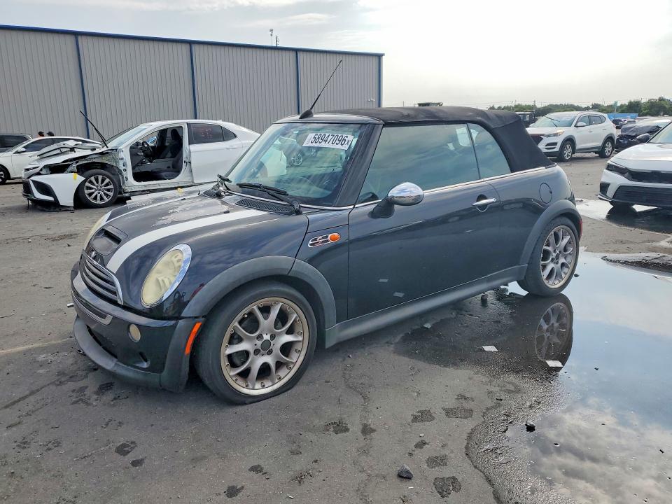 2006 Mini Cooper VIN WMWRH335X6TF87940 COPART salvage auction — MINOR DENT/SCRATCHES, Fl - Certificate Of Title (P), sold $425 on 2026-07-06 (photo 1)