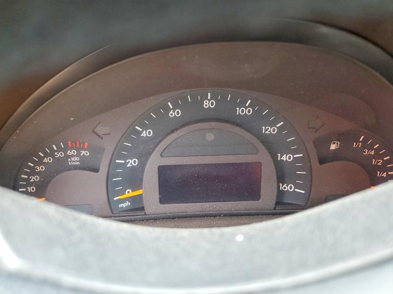 2004 Mercedes-benz C-klasse VIN WDBRF61J54A621460 COPART salvage auction — FRONT END, Tx - Salvage Vehicle Title, sold $300 on 2026-07-22 (photo 9)