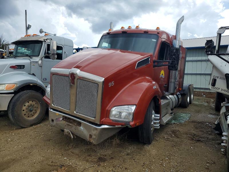 2024 Kenworth Construction VIN 1XKZDP9X9RJ375367 COPART salvage auction — FRONT END, KS - CERT OF TITLE-SALVAGE, sold $22,200 on 2026-07-16 (photo 2)