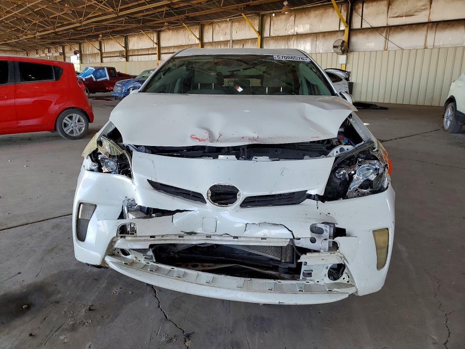 2015 Toyota Prius VIN JTDKN3DU5F0417471 COPART salvage auction — FRONT END, Az - Cert Of Title-Restored Salvage, sold $1,100 on 2026-07-13 (photo 5)