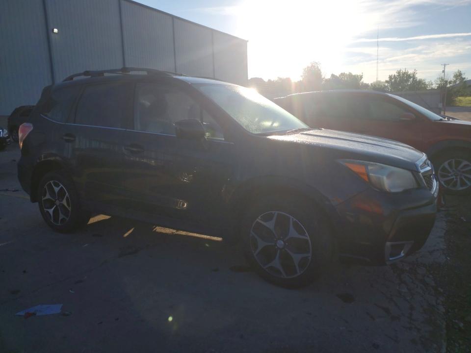 2017 Subaru Forester VIN JF2SJGDC2EH458152 COPART salvage auction — MINOR DENT/SCRATCHES, Tn - Certificate Of Title, sold $1,300 on 2026-07-29 (photo 4)