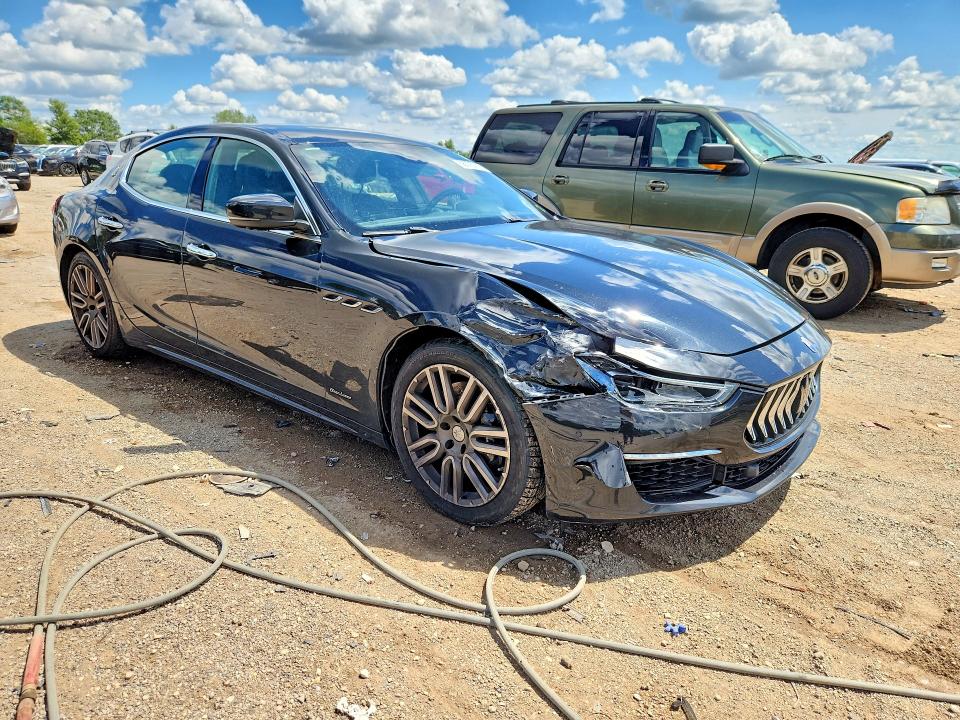 2018 Maserati Ghibli VIN ZAM57YTL0J1293296 COPART salvage auction — FRONT END, Il - Salvage Certificate, sold $3,950 on 2026-08-14 (photo 4)