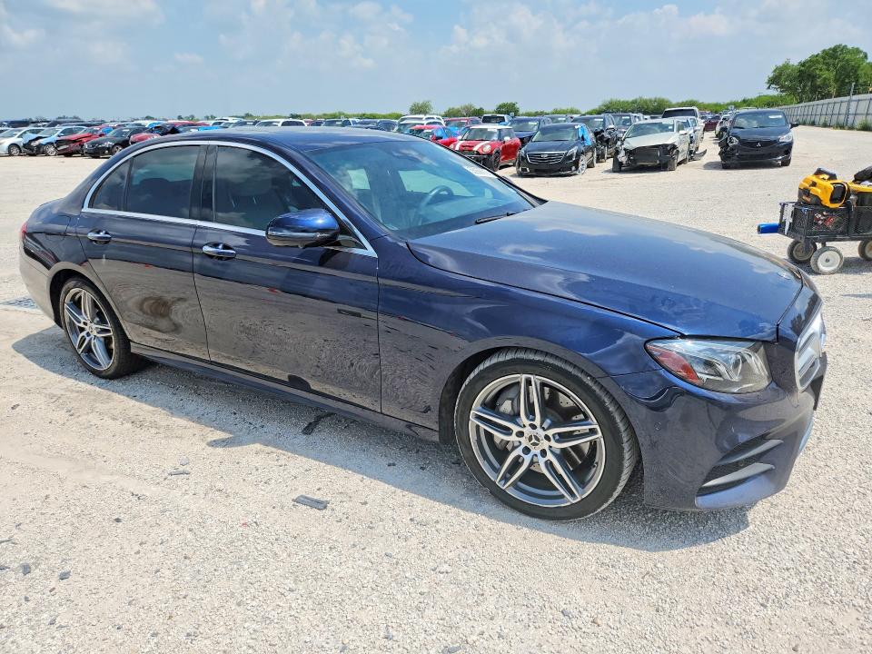 2019 Mercedes-benz VIN WDDZF4JB6KA630976 COPART salvage auction — SIDE, Tx - Salvage Vehicle Title, sold $9,800 on 2026-07-04 (photo 4)